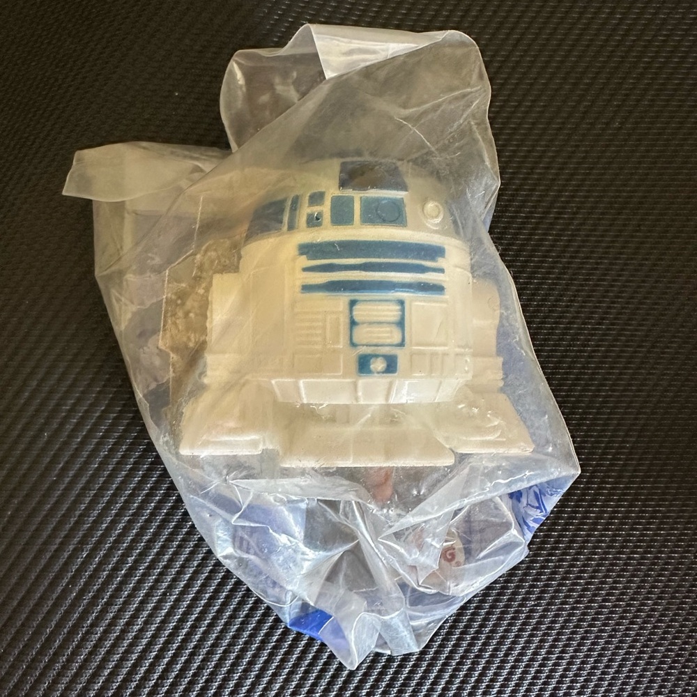 2005 Star Wars R2D2